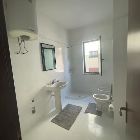 Sea Breeze 아파트 Durrës